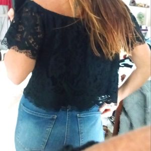 🍁Off shoulder black lace double lined shirt sleeve top sz small petite